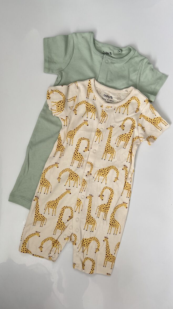 2 gab. īsie romperi “Žirafes”