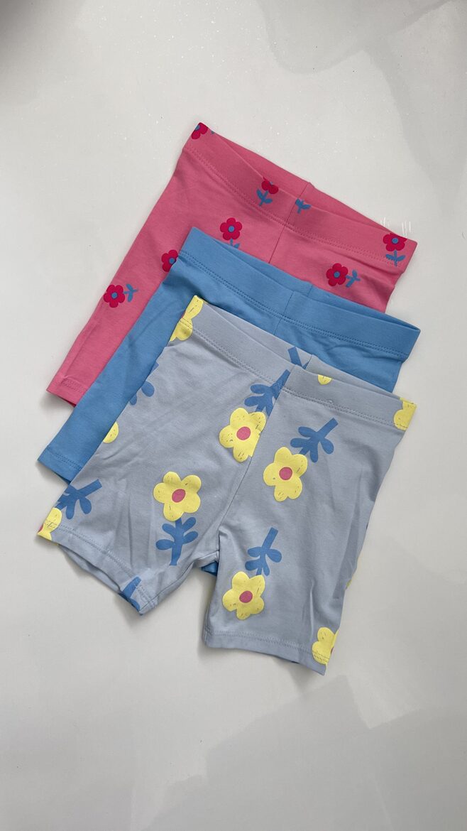 3 gab. legingšorti “Puķes”