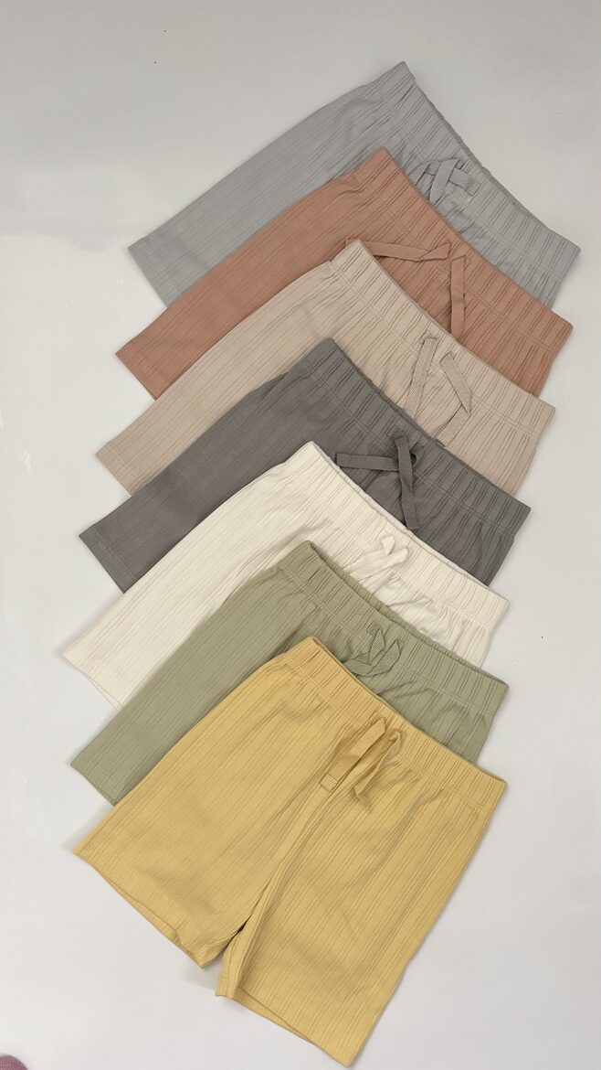 7 gab. ribbed šorti “Pastel Natural”