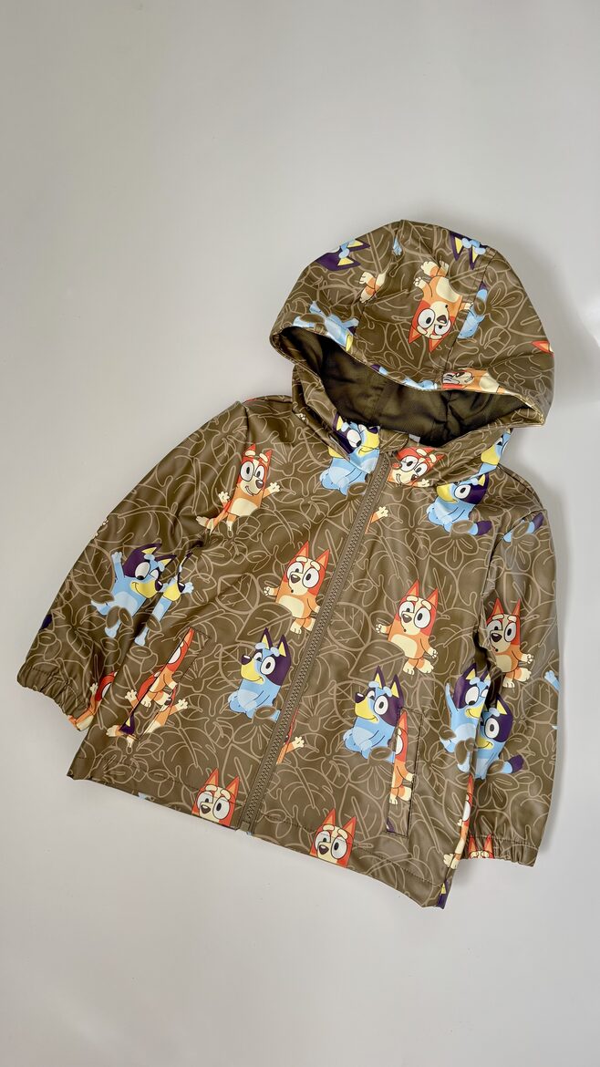 Haki lietus jaka “Bluey”