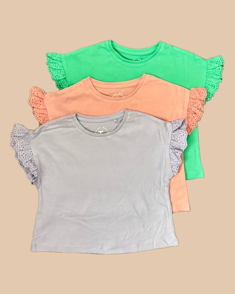 3 gab. Pastel T-krekli ar mežģīņu piedurknēm 