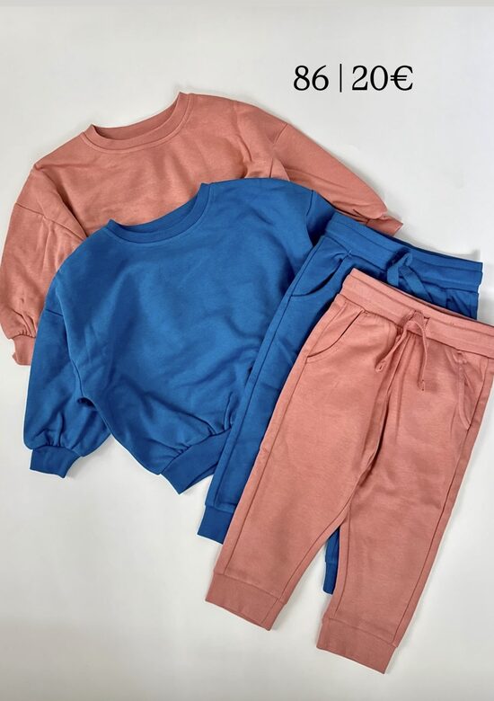 2 gab. minimālisma sporta kostīmi 