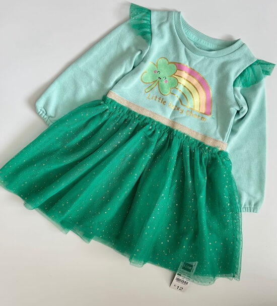 Zaļa kleita ar tillu