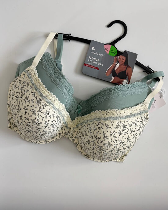 2 gab. T-shirt krūšturi