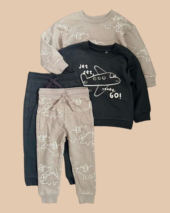 Brīvā laika kostīmi “Dino, lidmašīna” (2 džemperi + 2 treniņbikses)