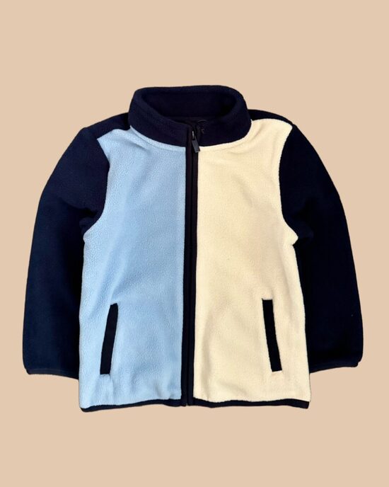 Flīsa jaka zilos toņos