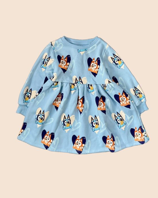 Bluey džemperkleita ar sirsniņām 